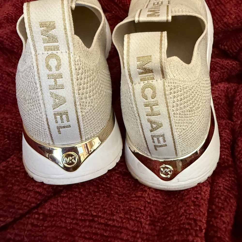 Michael Kors Sz 10 Gold Metallic Knit Slip-On Sneakers - Picture 4 of 9